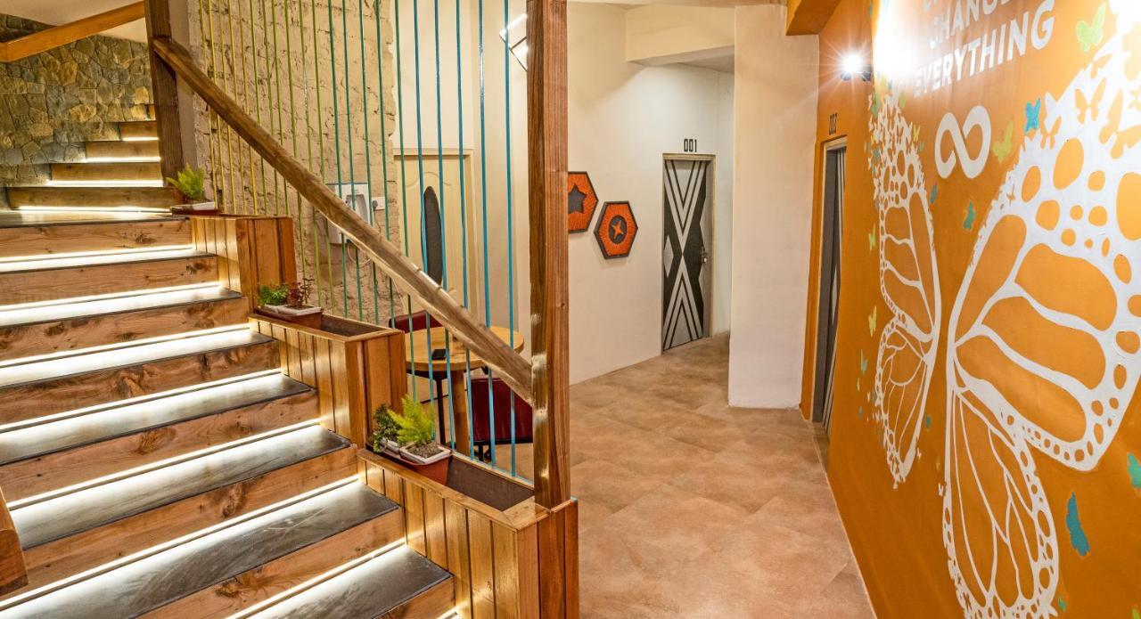 Zostel Plus Bir Extérieur photo